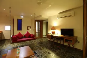 Aarivaa Luxury Designer Home Stay - Image 4