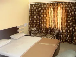 Hotel Sobhraj - Image 3
