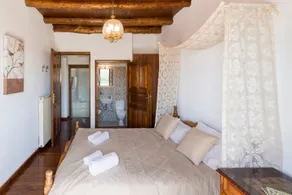 Freelance Holidays Villa - Image 3