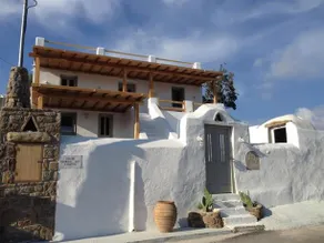 Traditional House Ano Mera - Image 2