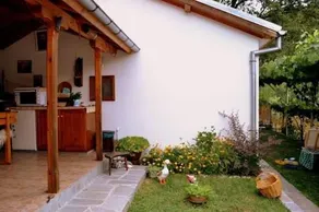 House Lomar - Image 2