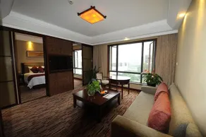Jade Emperor Hotel - Image 5