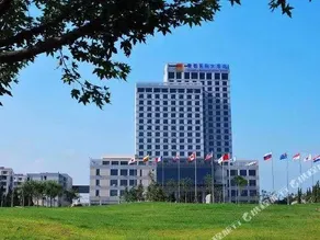 Qingdu International Hotel - Image 3