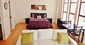 Hollywood View Apartment by Ginosi - Image 4