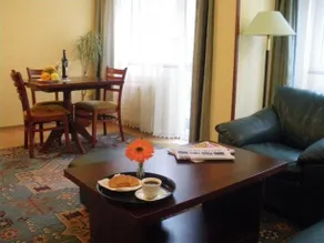 Hotel Zenith - Image 4
