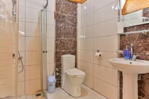 Sunrise Bungalows - Image 4