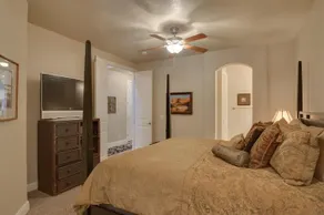 The Escape 4 Bedrooms 2.5 Bathrooms Townhouse - Image 3