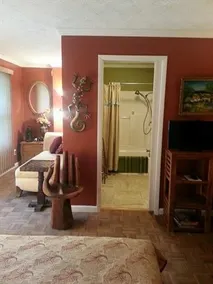 Waterfront Sanctuary Bed and Breakfast - Image 2