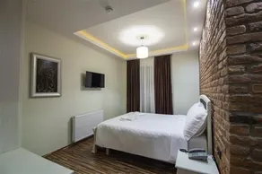 Casta Diva Hotel - Image 5
