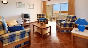 Seaview Apartments - Image 2