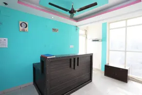 Green Star Hotel By OYO Rooms - Image 1