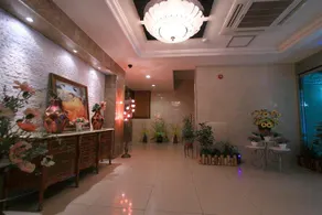 Bluemore Motel - Image 3