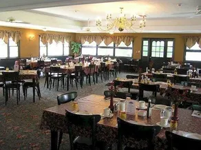 Wolff's Maple Breeze Resort - Image 4