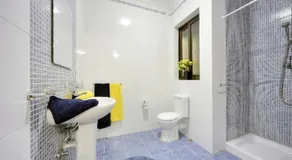 Carville Villa Apartment - Image 2