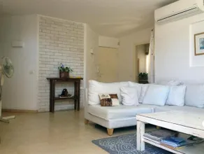 Y L Gordon Duplex - Image 2