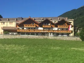 Hotel Pension Alpenhof - Image 2