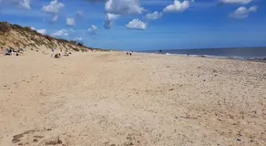218 - 2 Bed Chalet, Belle Aire, Beach Road, Hemsby, NR29 - Image 2