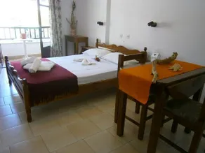 Tanias House - Image 2