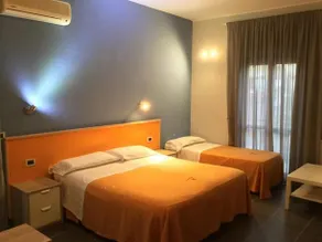 Hotel Santa Maria - Image 2
