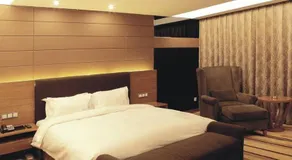 Xingchen Yungu | Modern City Design Hotel (Fengqing Park Branch, High‑tech Zone) - Image 5