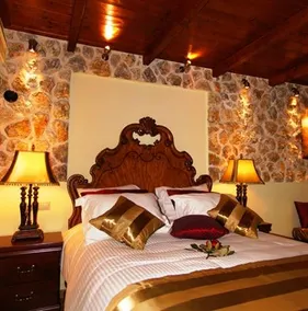 Arhontopetra Suites & Spa - Image 3