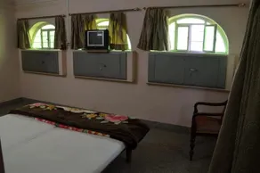 Chandra Niwas Guest House - Image 5