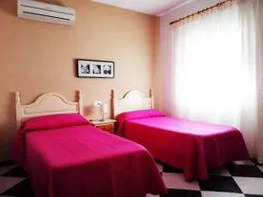 Hostal Los Rosales - Image 2
