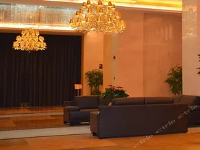 HuaFu Aparthotel - Image 3