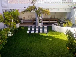 Mitchells Guest House - Image 2