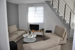 Maison Jacuzzi - Image 4