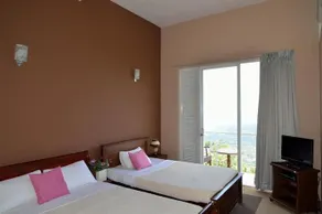 Skydale Homestay - Image 2