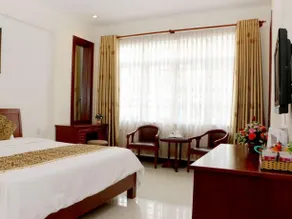 City Hotel 35 Luu Van Lang - Image 2