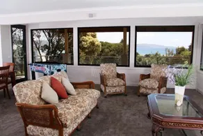 Beachside Entertainer - Image 4
