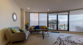 Marina Quays 221 - Image 2