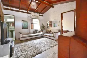 Casa Amarela Praia das Palmeiras - Image 5
