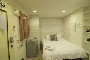 Fengjia Happy Play Hostel - Image 2
