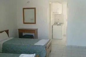 Daskalos Apartments - Image 3