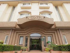 Petit Hotel Clanvert - Image 2
