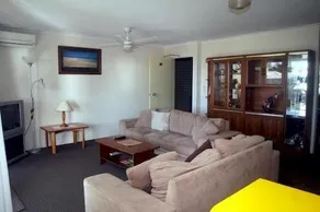 Skyline Holiday Units - Image 3