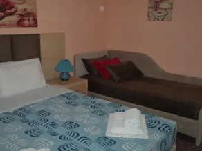 Maria Apartments - Image 4