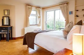 Nevins Newfield Inn Ltd - Image 3