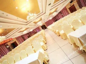 Baozhongbao International Hotel (Nanzhou South Road Pedestrian Street Branch) - Image 2