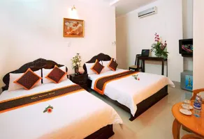 New Green Hotel - Image 2