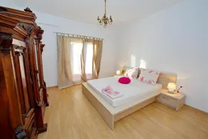 Bella's Home Bibinje - Image 2
