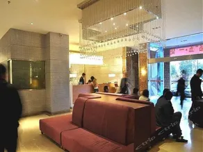 GELI Hotel (Baiyunqu Government Yunfengdadao Subway Station) - Image 2
