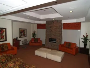 Emerald Crown Hotel - Image 4