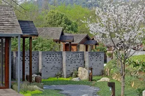 Hangzhou Roots Resort - Image 2
