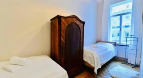 Beautiful Viennese Flat In The City Centre - Image 3