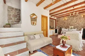 Rustikana Holiday Home - Image 2