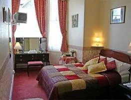 Oscars Lodge Guest House - Image 2
